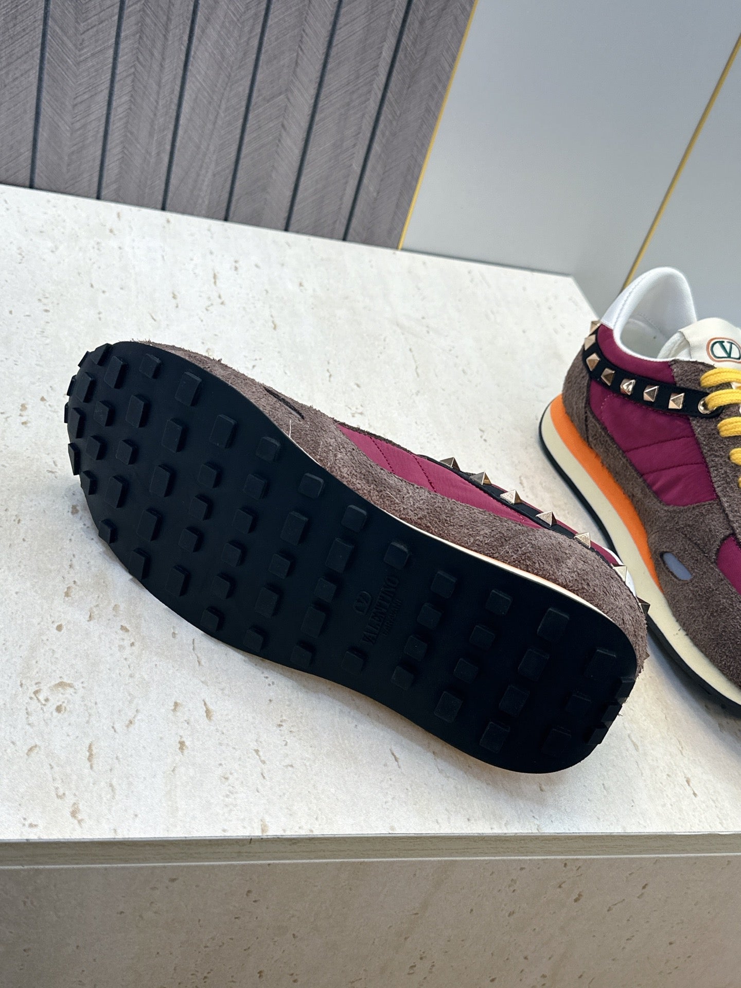 VALENTINO 26S BUTTERFLY EMBROIDERED SNEAKERS IN BROWN SUEDE & RED FABRIC