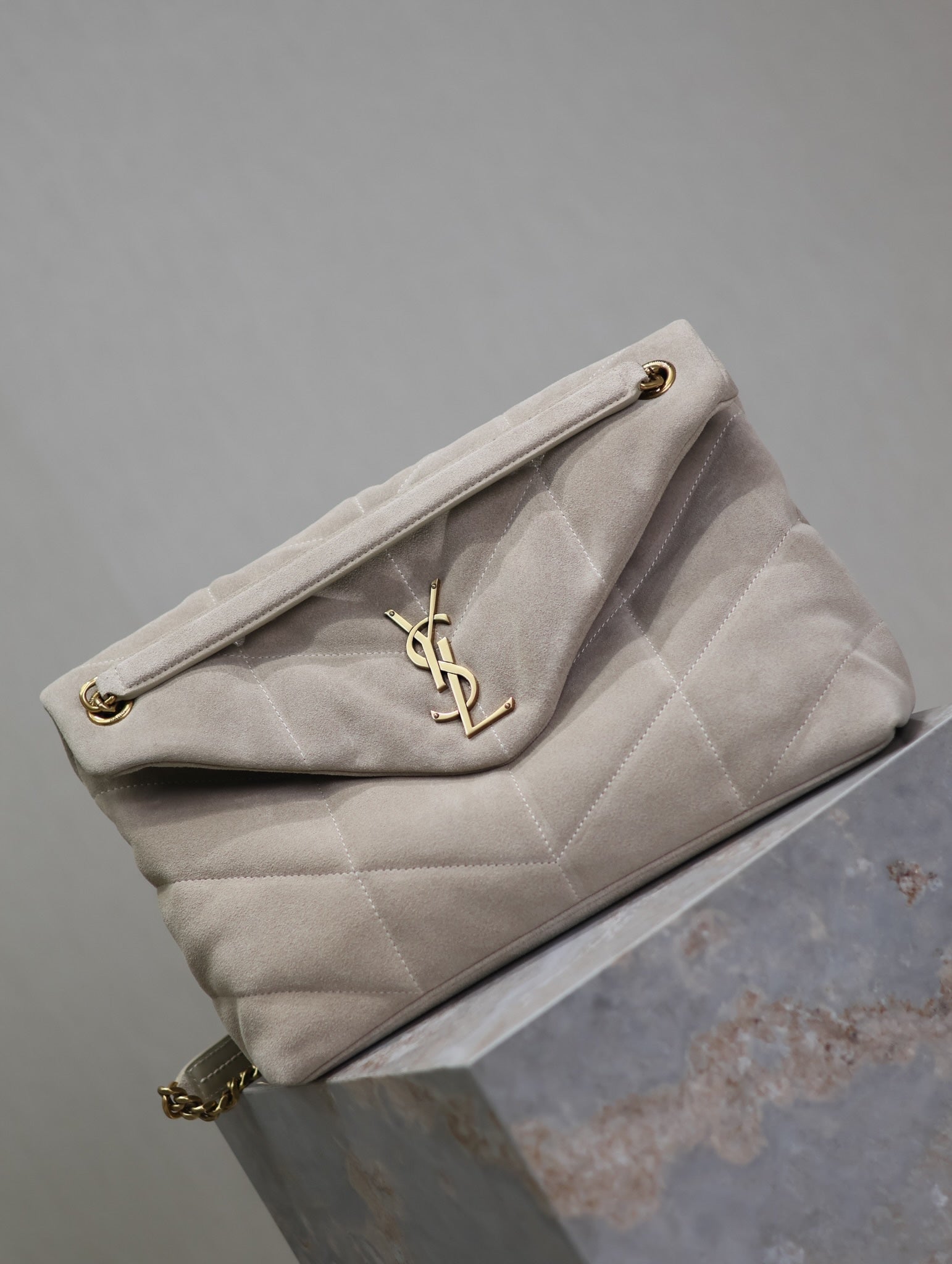 YSL 25S LOULOU PUFFER GM 35 IN SMOKEY TAUPE SUEDE GOLD HARDWARE