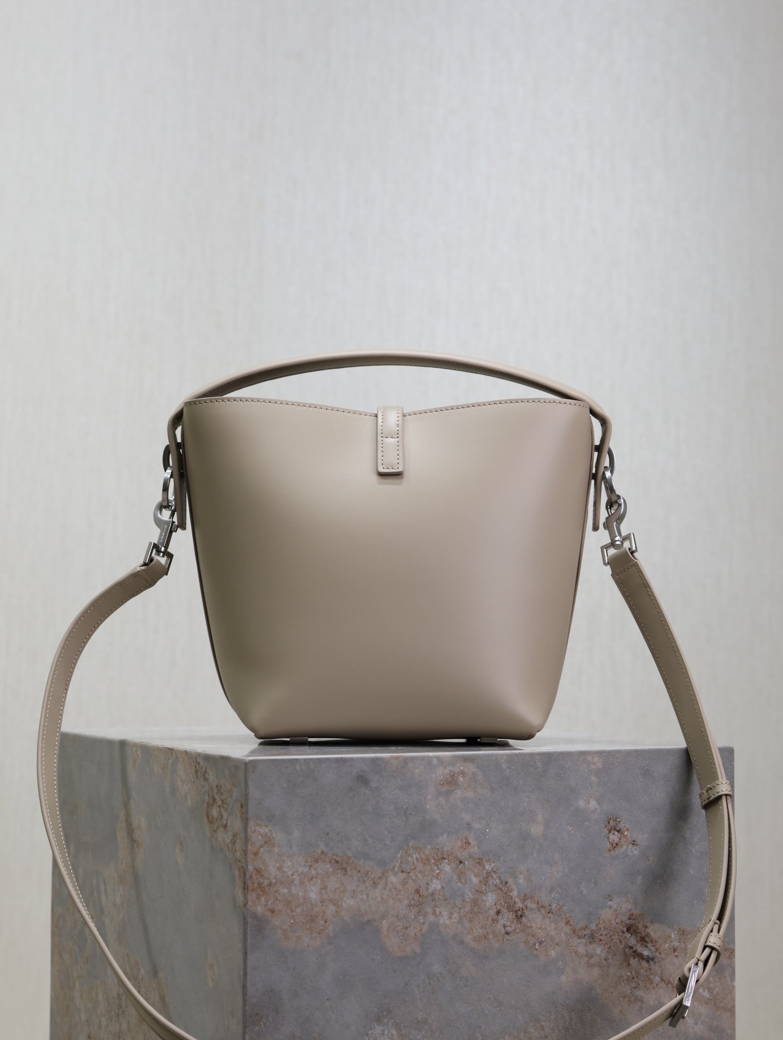 YSL 25S LE 37 BAG 20 IN DUSTY GRAY CALFSKIN SILVER HARDWARE