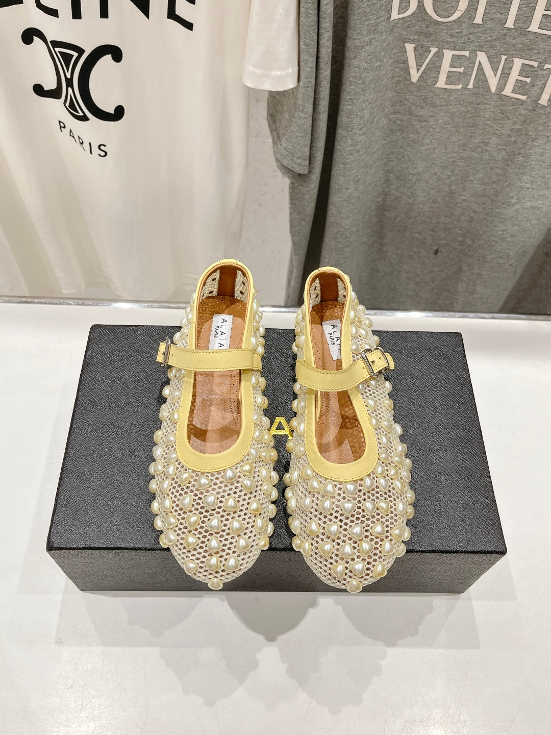 ALAIA PEARL MARY JANE SHOES IN LIGHT YELLOW MESH AND CALFSKIN