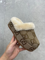 GG MULE IN PEANUT BROWN MONOGRAM JACQUARD FABRIC AND RABBIT FUR LINING
