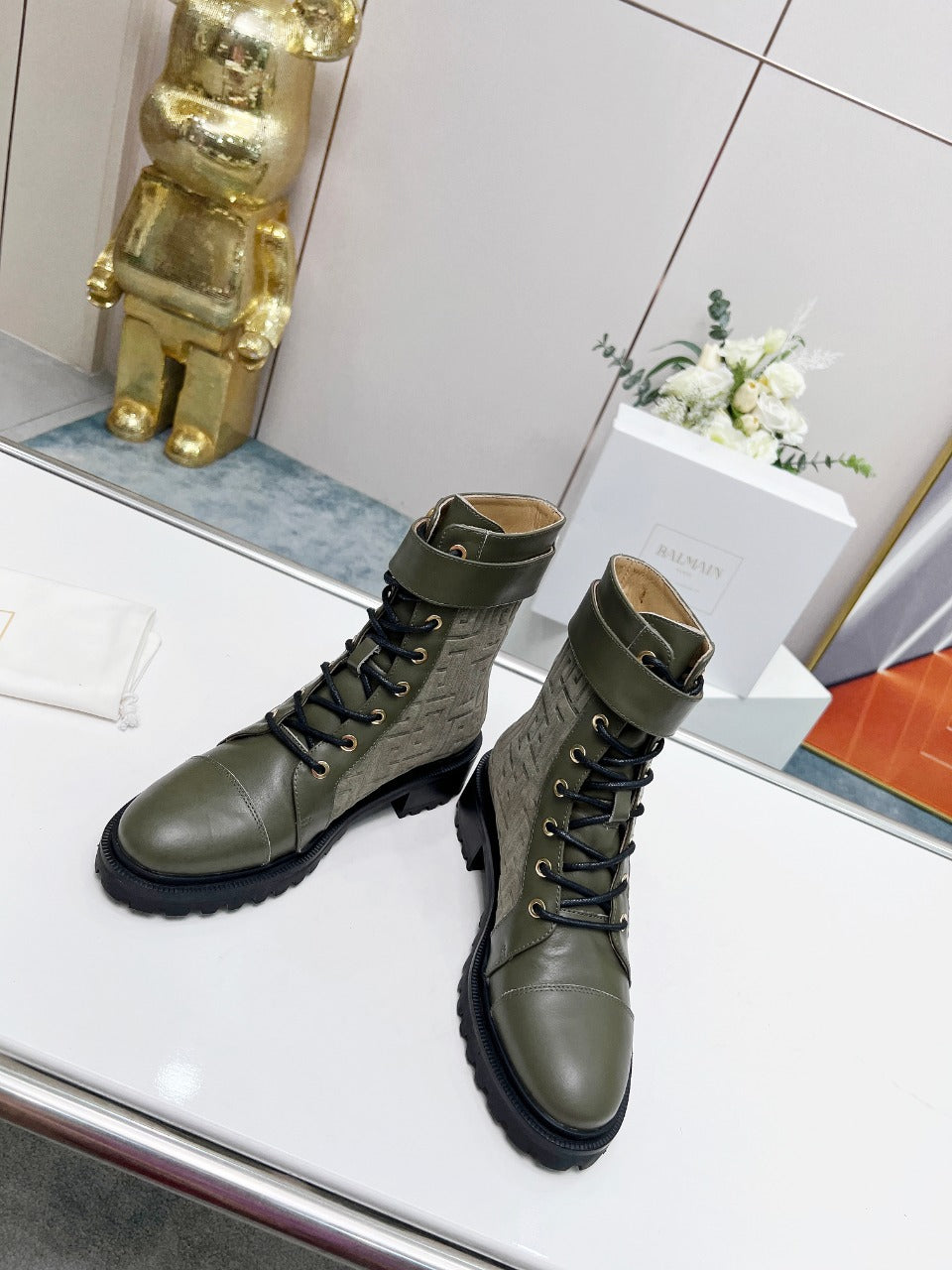 BALMAIN 26S BOOTS IN MOSS GREEN CALFSKIN AND SUEDE