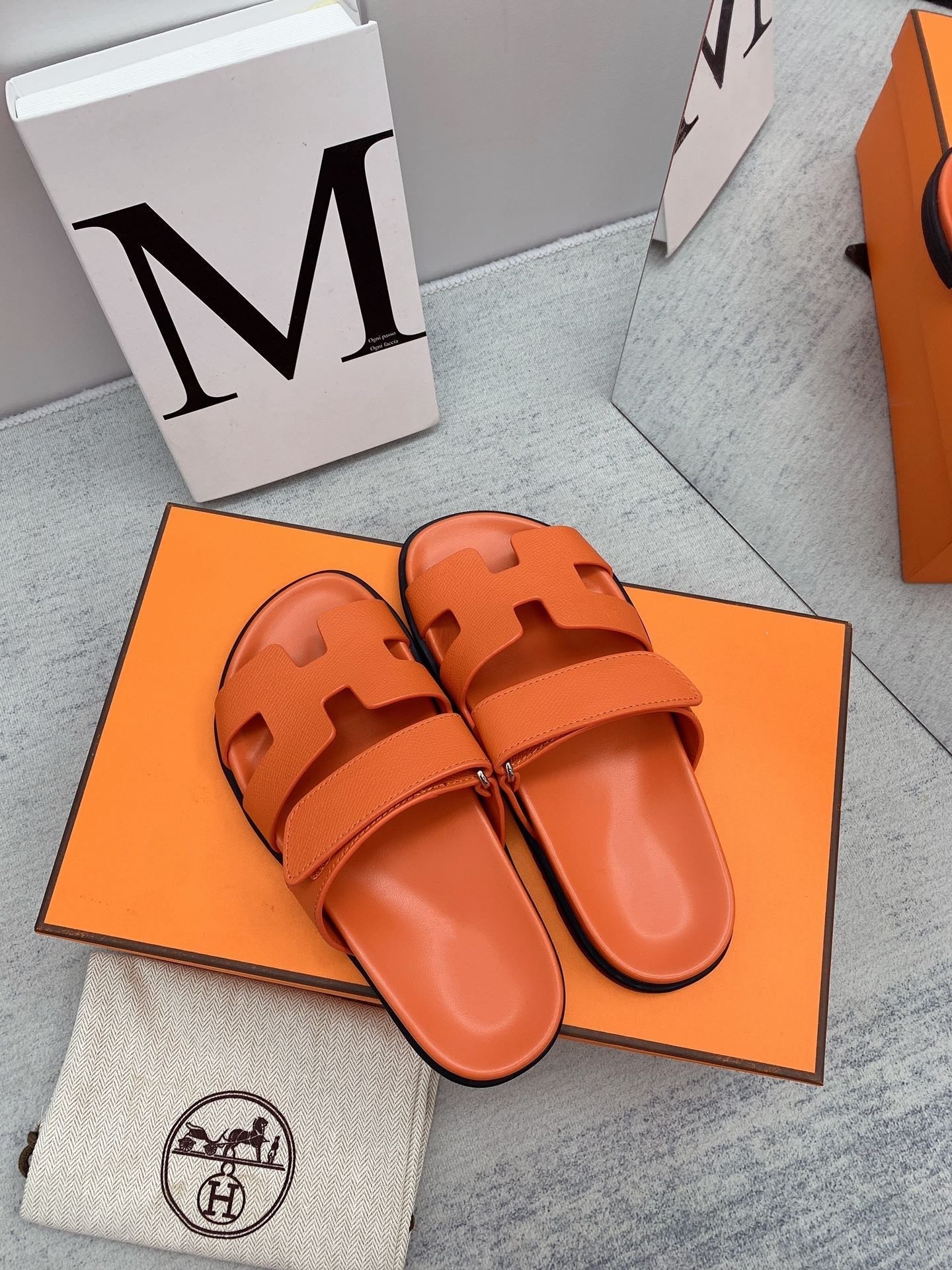 Chypre Sandal Orange